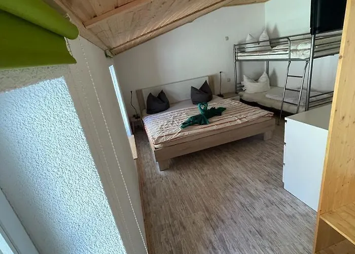 Ocheleck Apartment
